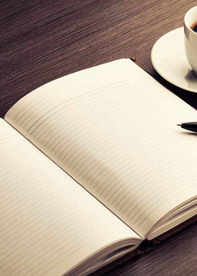 لا يظهر احاسيسه إلا في الكتابة لذا يكون ناجحاً ككاتب روايات