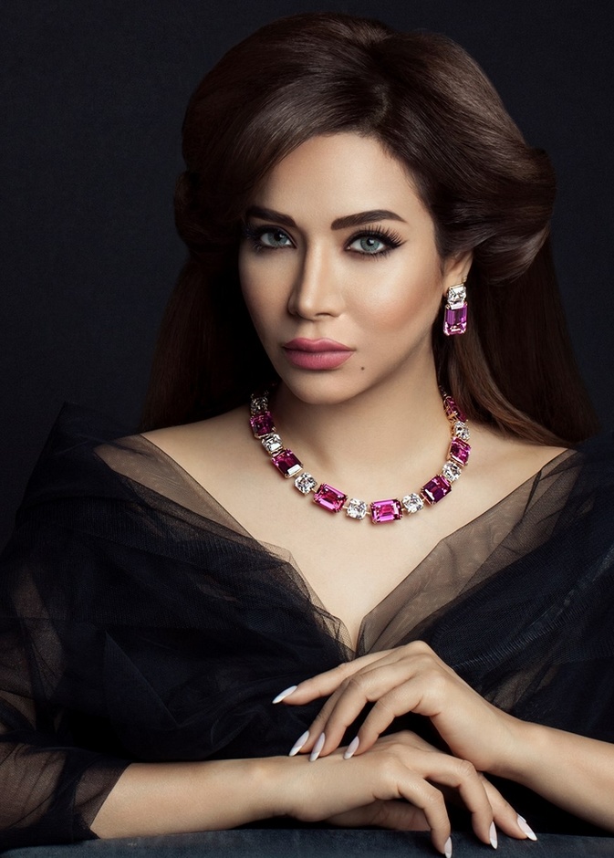 لجين عمران تعشق الماكولات البحرية خصوصا سمك السلمون