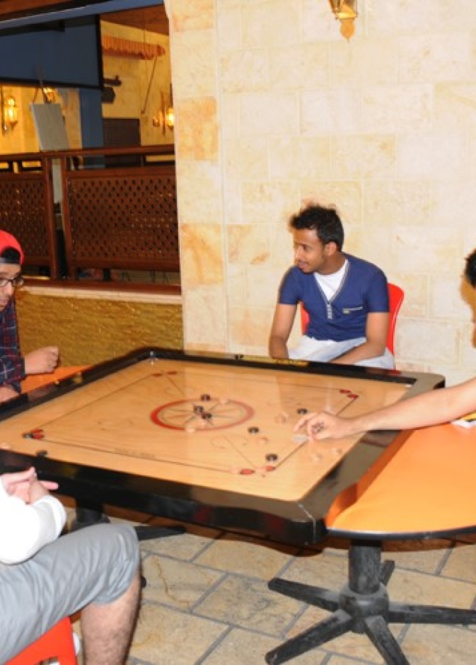 بالصور: السعوديون يعودون لـ"ألعاب أول" في "ردسي مول"