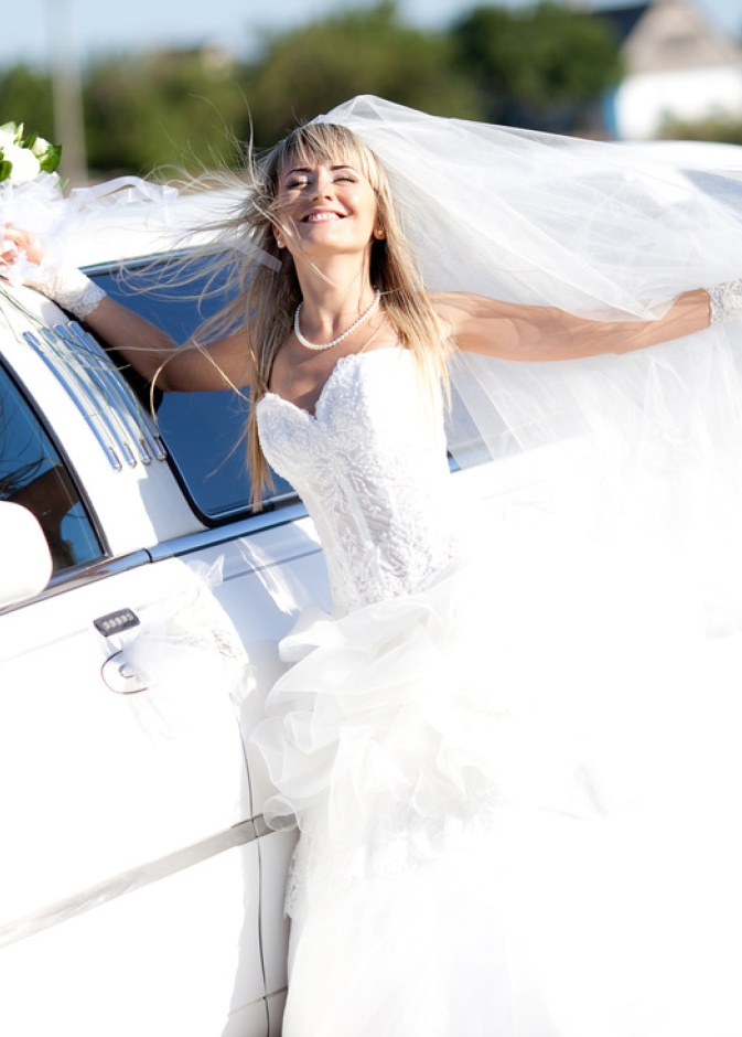 معلومات ضرورية  قبل تأجير ليموزين لحفل زفافك