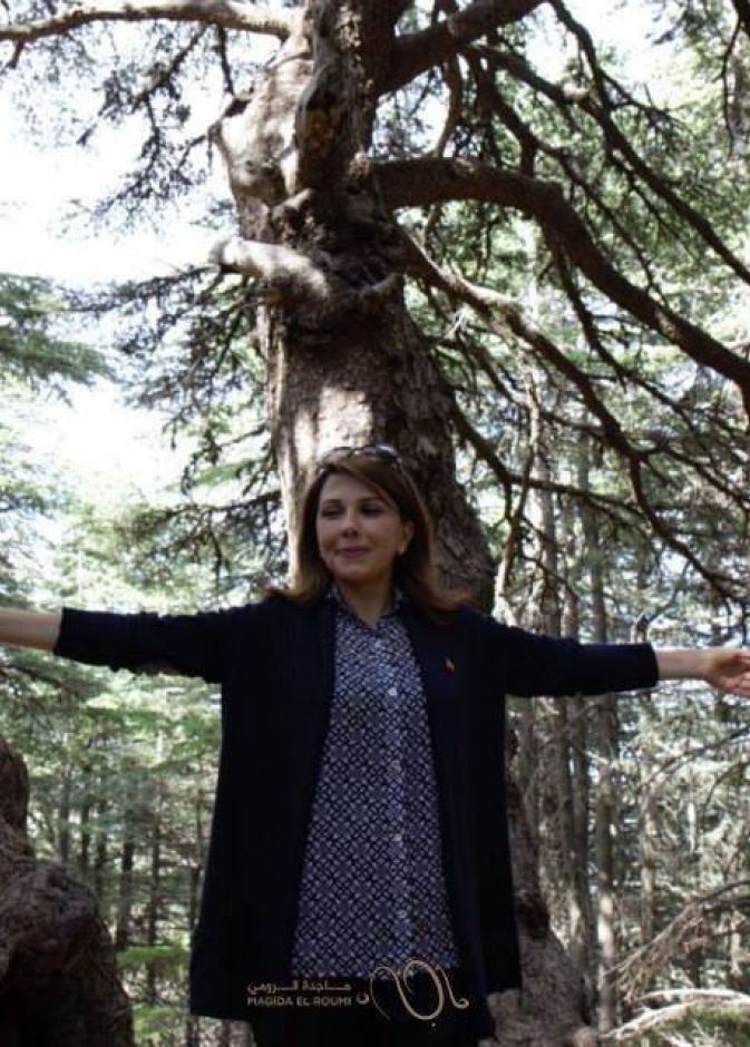 نجوم لبنان لجيش بلدهم: "دمعتنا عم تسقي ورودك"