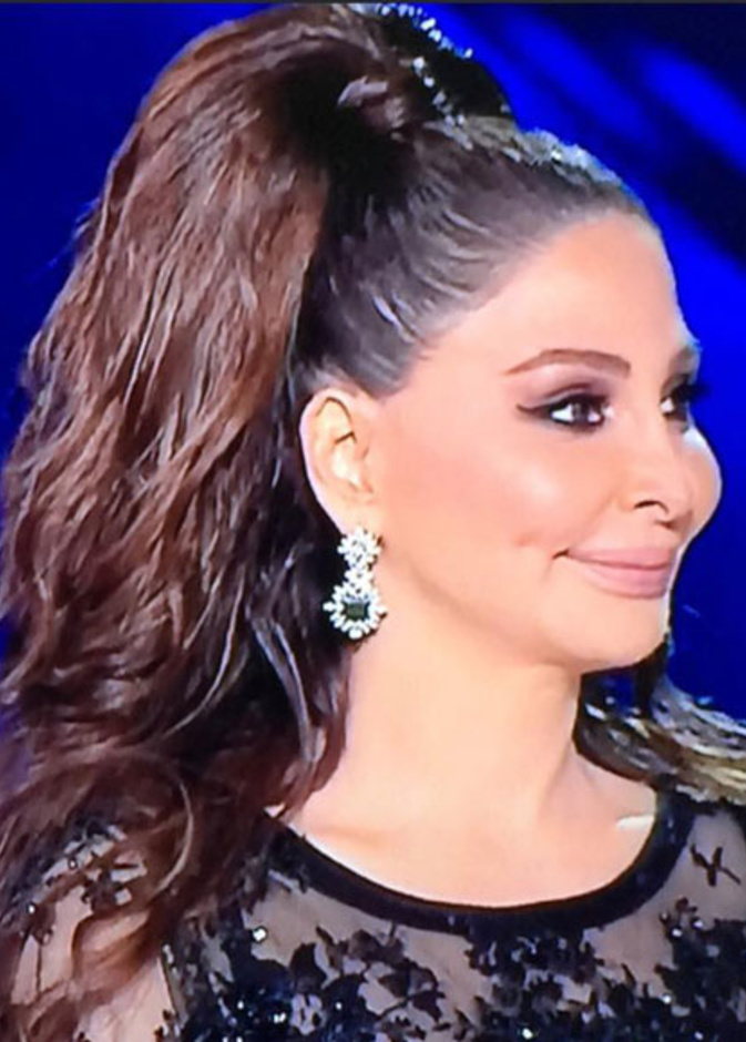 ما رأيكِ بإطلالتها