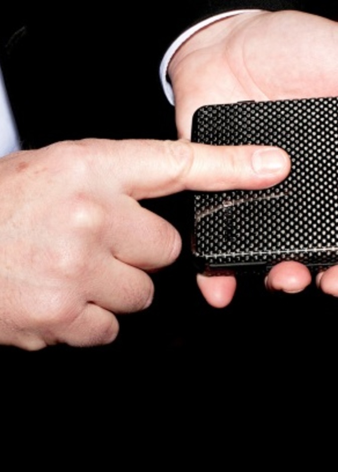 محفظة iWallet الذكية