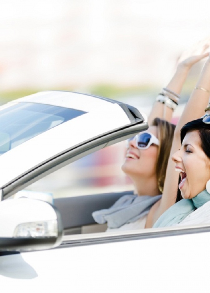 مخالفة مرورية تعرقل شهر العسل