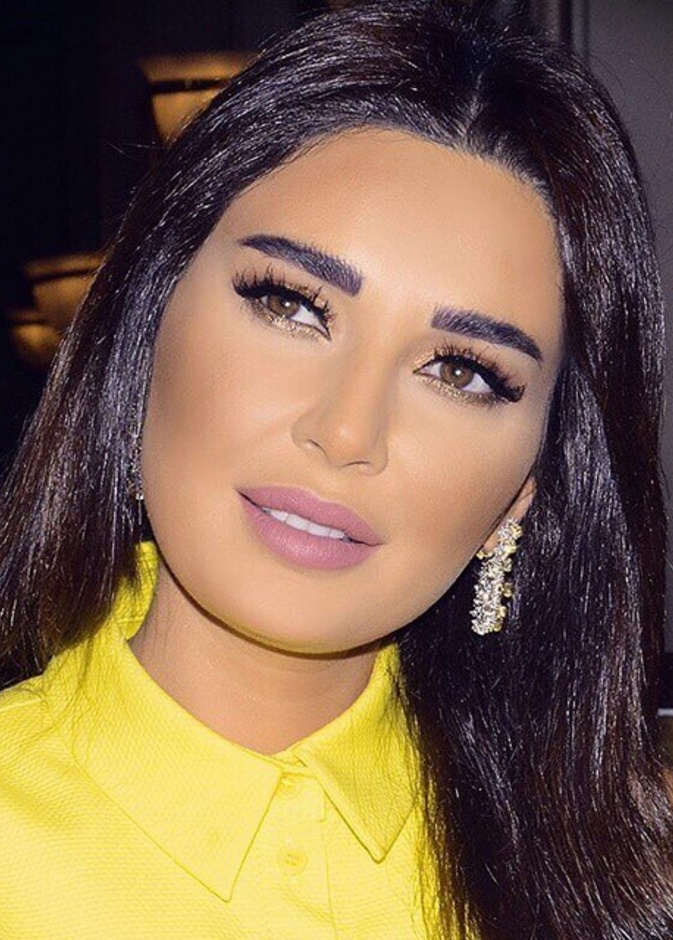 مكياج ذهبي هادئ لسيرين عبدالنور