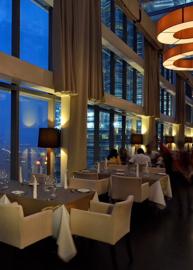 من داخل Marini’s on 57