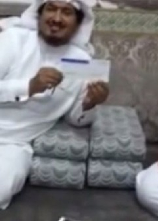 بالفيديو: ماذا قدم سعودي لزوجته "رضوة" زواجه الثاني؟!  