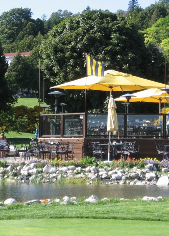 منتجع Mackinac Island’s Mission Point Resort -  مطعم المنتجع