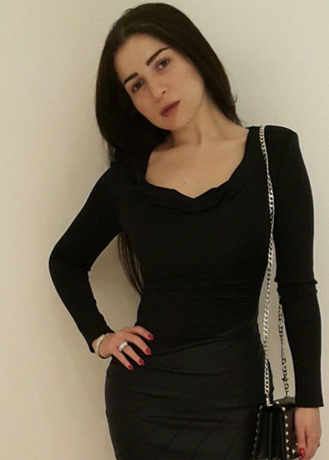 مى عز الدين فى طلتها الأخيرة على إنستغرام