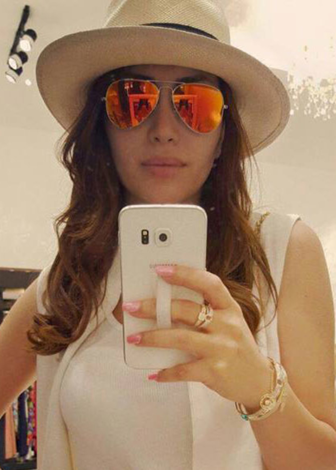 نسرين طافش وشقيقتها