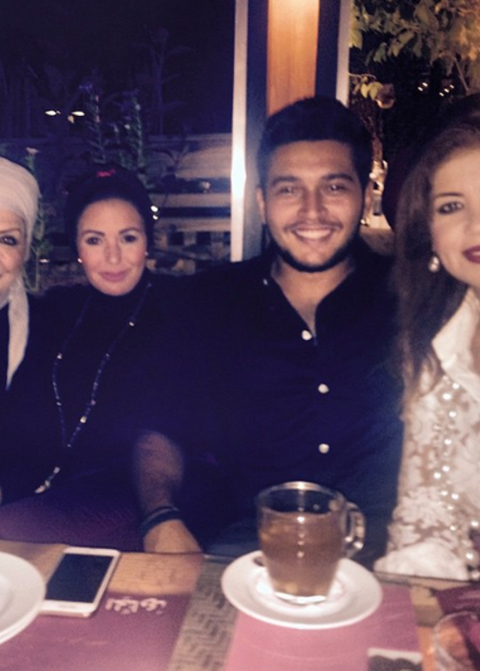 نور ابن صابرين يتوسط النجمات