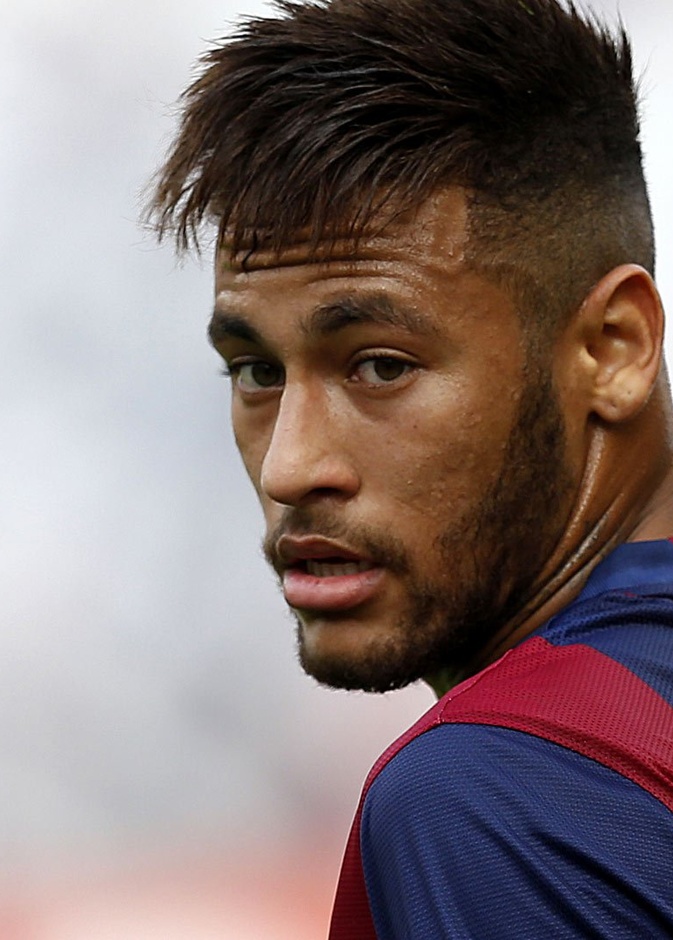 نيمار ينفي التهم عن نفسه