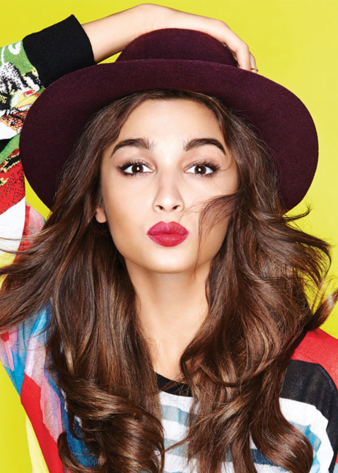 هكذا علق والد عليا بهات على فيلمها الجديد