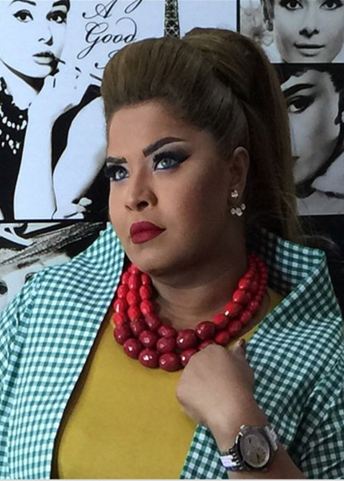 هيا الشعبي..واطلالة متداخلة الألوان