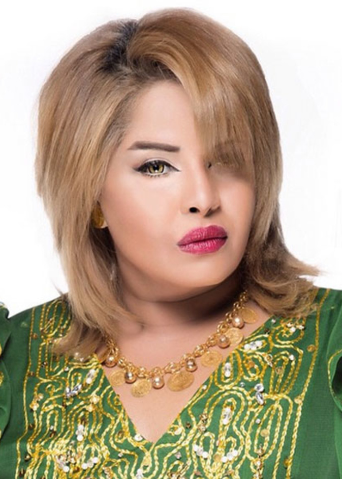 هيا الشعيبي مع ابنها