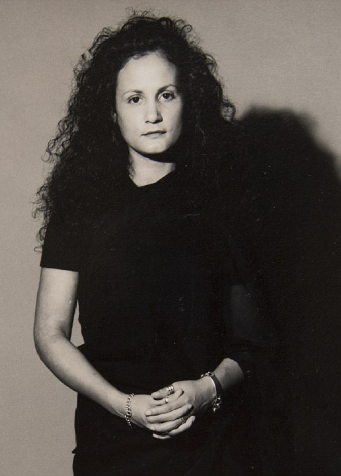 وهي صغيرة دون ابتسام لتحارب التجاعيد