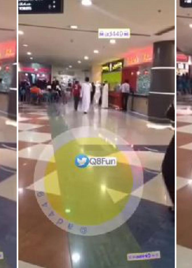 بالفيديو.. عراك بالإيدي بين فتاة وشاب في مول تجاري