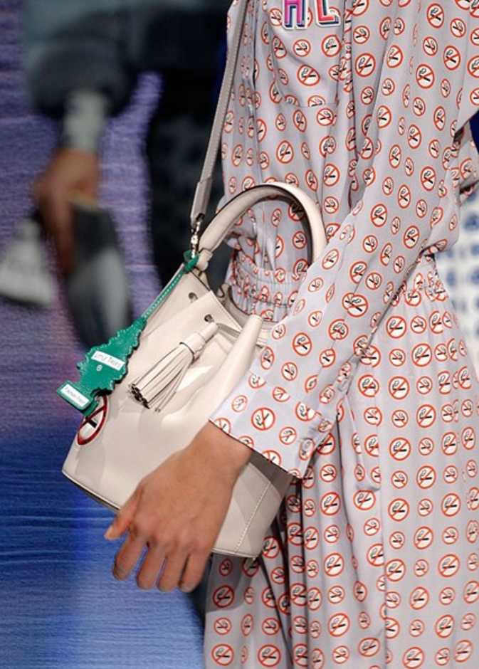 مجموعة Anya Hindmarch تراعي السلامة المرورية!