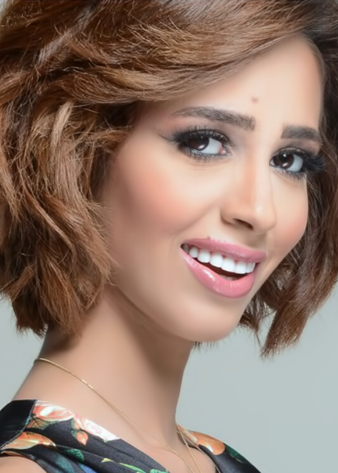 رنا سماحة بالشعر البني سابقا