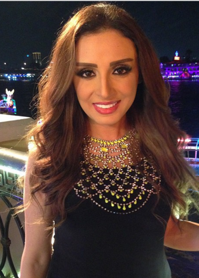 آخر التغريدات: أنغام تنشط السياحة بـ"أوبريت مصر" وريا تكشف عن سر!