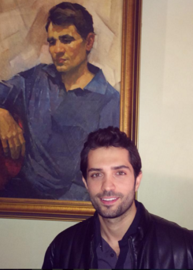 محمد باش وصورة من داخل منزل العندليب الراحل