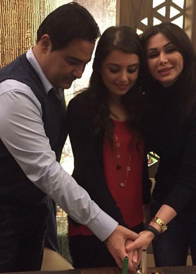  عاصي واجواء من عيد الميلاد