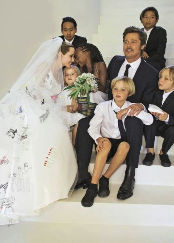  زفاف انجلينا جولي و براد بيت 