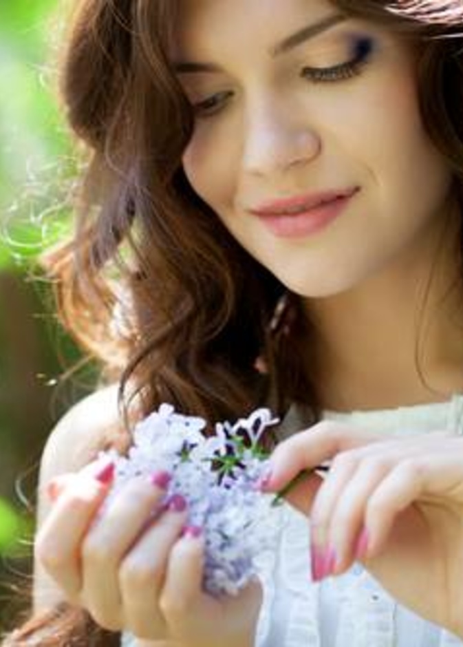 الرقة سر أنوثتك!