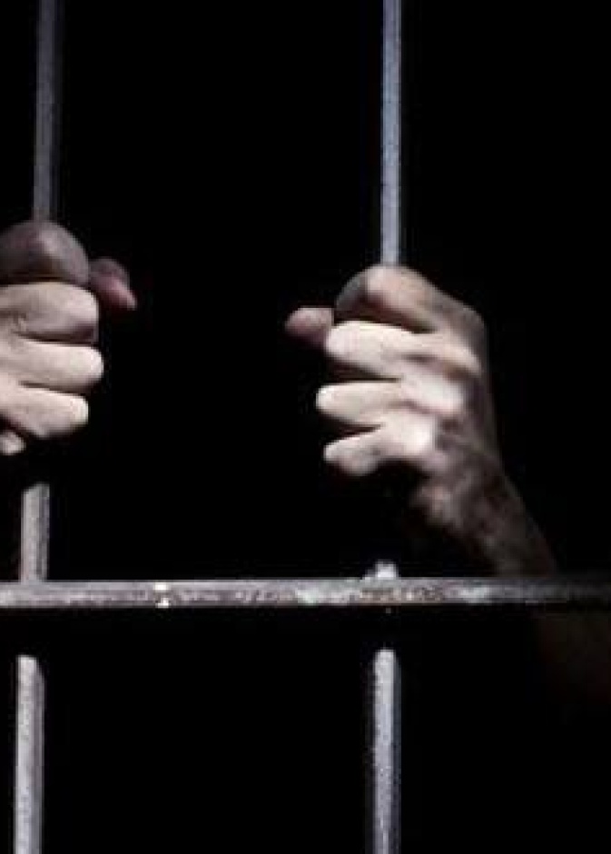 خليجي يذبح زوجته وهي نائمة 