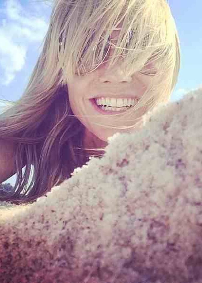 هايدى كلوم لا زالت تبنى قصور الرمال