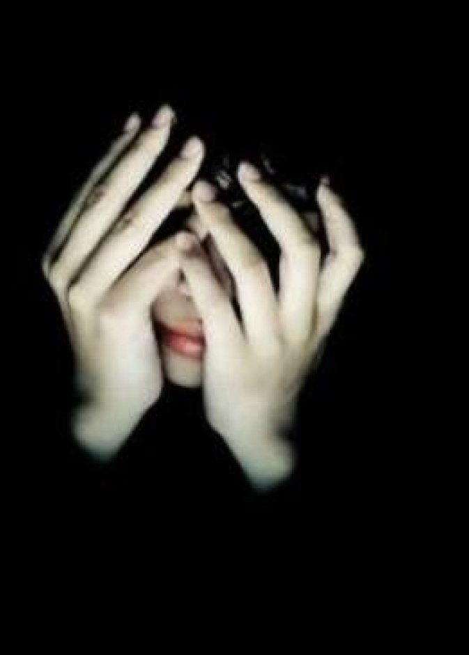 القبض على شرطي خليجي لإختطافه أوروبية وهتك عرضها