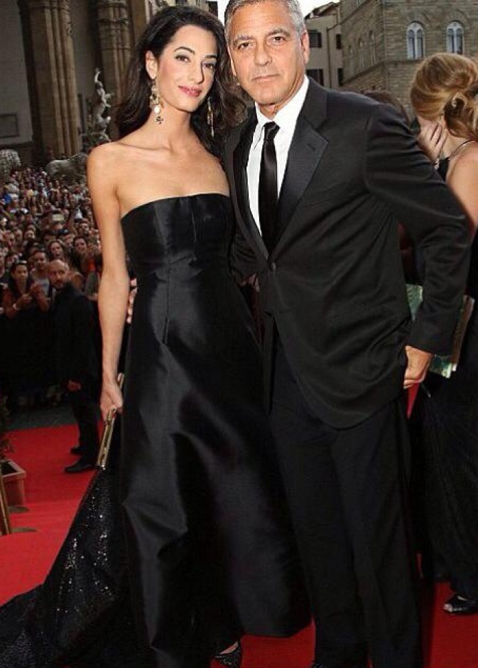  أمل علم الدين تتألق بجوار خطيبها جورج كلونى