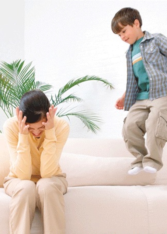 10 أمراض تصيب الطفل بسبب فرط الحركة! 