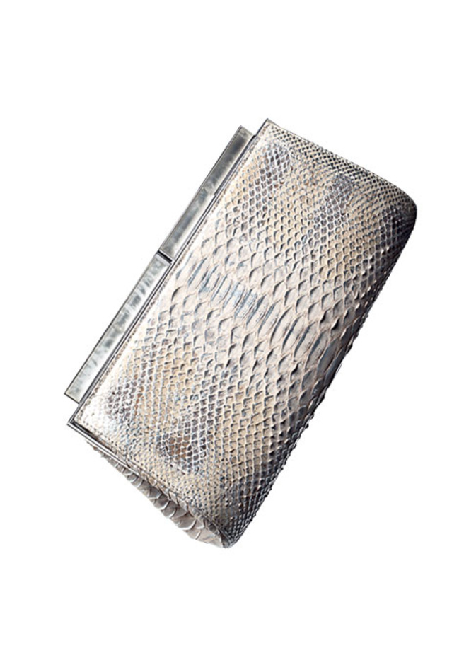 "هي" تختار أجمل 15 حقيبة للعروس