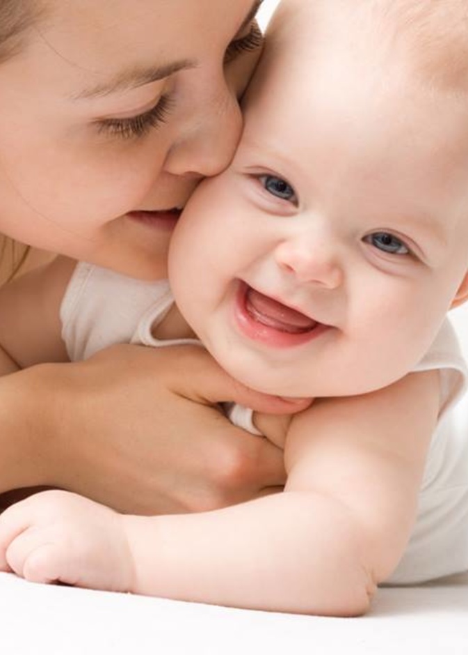 الرضاعة الطبيعية تحمي طفلك من مشاكل الفك والأسنان.. كيف؟