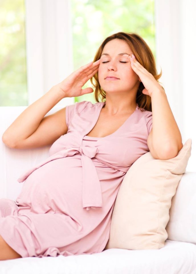 صداع الحمل.. متى يكون خطيراً؟