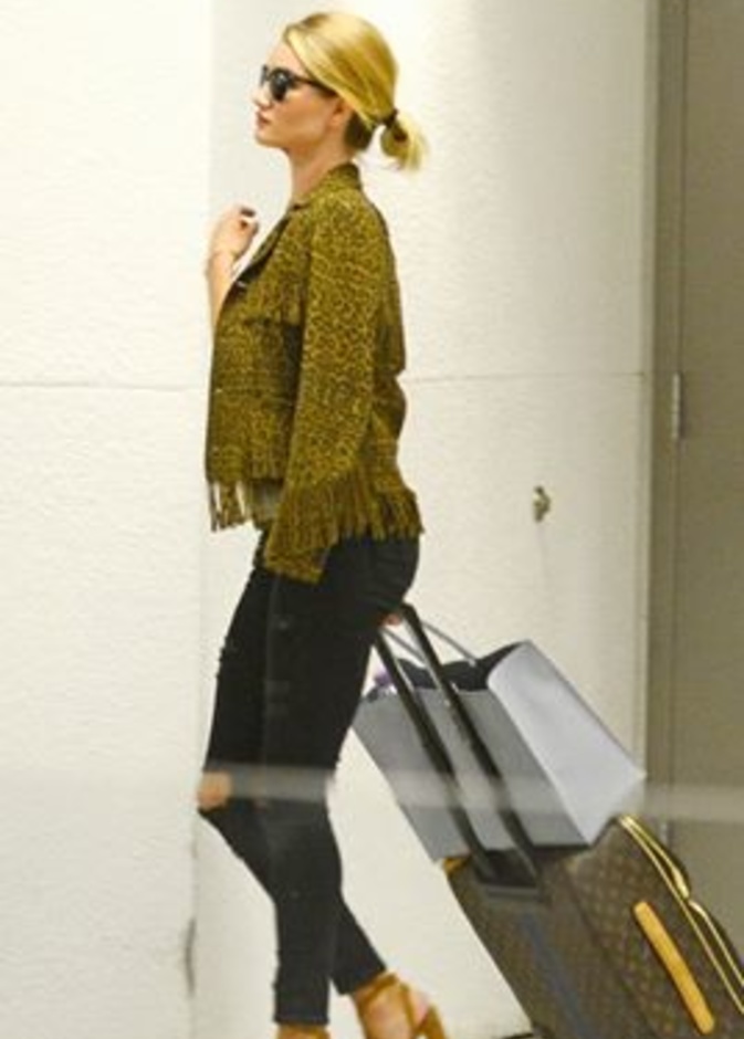 السفر بأناقة على طريقة روزي هنتنغتون 