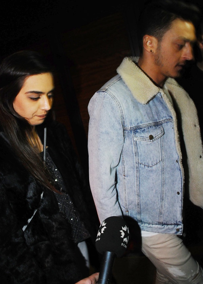 مسعود أوزيل وامينة جولشا