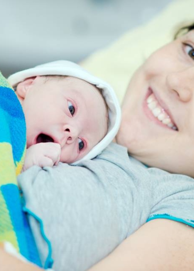 لهذه الأسباب على الأطباء الإنتظار قليلا قبل قطع الحبل السري!