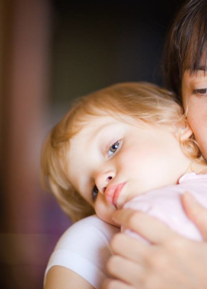 للأم.. عليك إستشارة الطبيب فورا إذا أصيب طفلك بهذه الأعراض! 