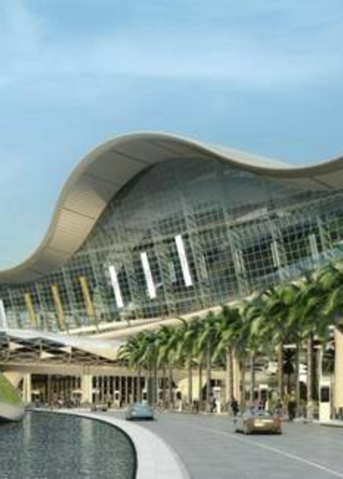 السلطات الأمنية بالإمارات توقف مسافرا بريطانيا بسبب ... ؟