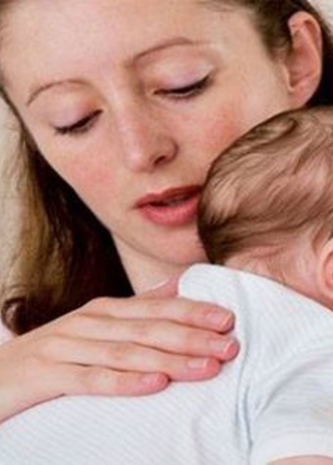 هل من الضروري أن يتجشأ الطفل بعد كل رضعة؟