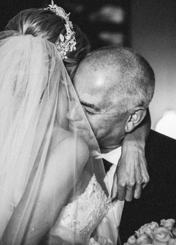 الفرح الحزين والد العروس ودموع غالية 