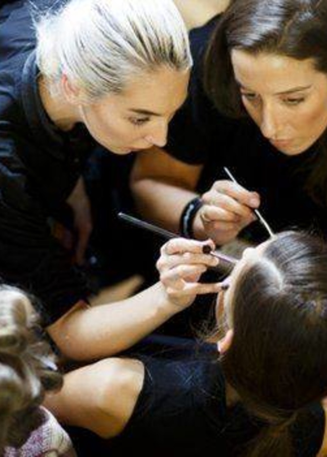 خبير مكياج واحد لا يكفي ضمن أسبوع الموضة في لندن