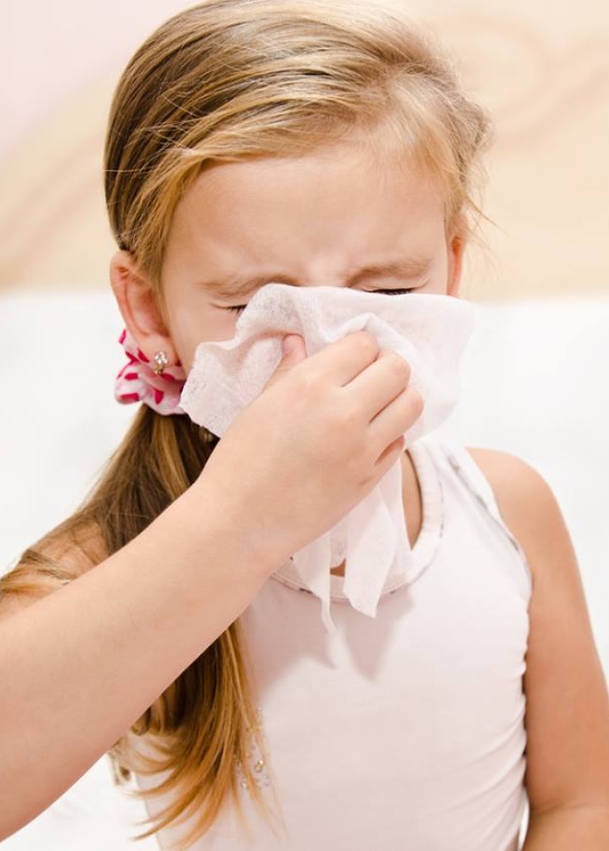 للأم .. بالفيديو - كيف تقين أطفالك أمراض الشتاء؟