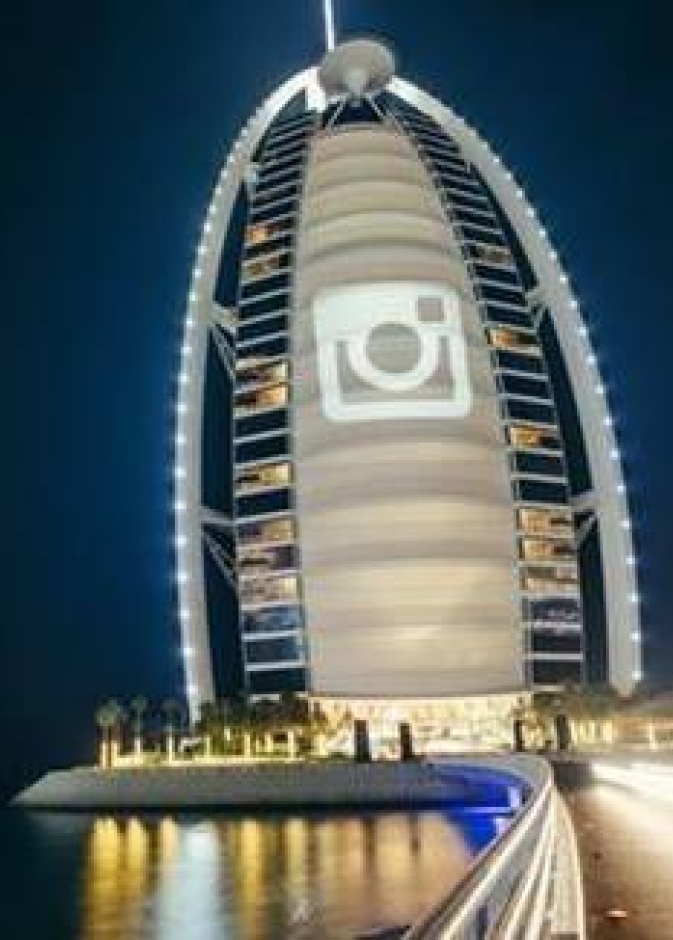 انستقرام يحتفل بذكراه السنوية الخامسة بعرض شعاره على برج العرب