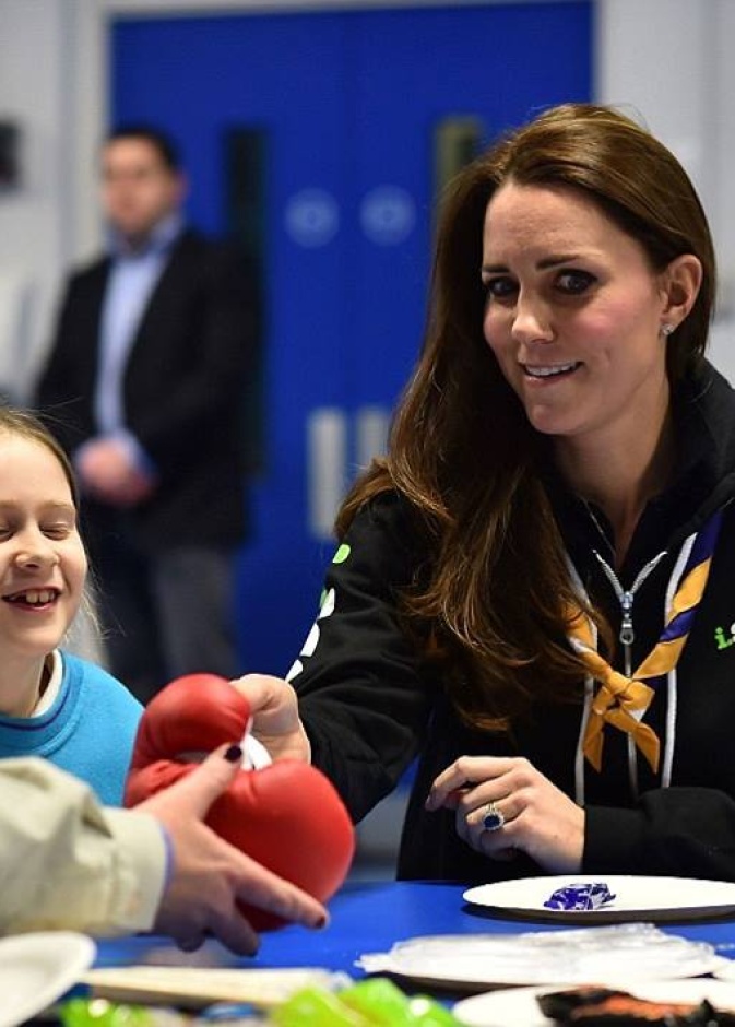 الدوقة كيت ميدلتون تمضي أمتع الأوقات في إحدى المدارس في لندن