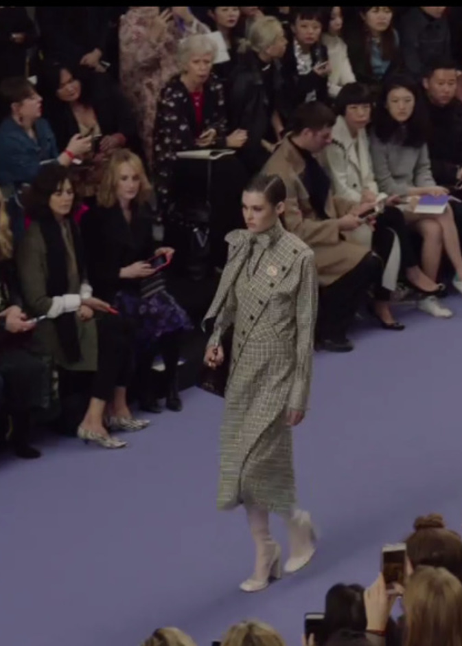 بث مباشر لعرض أزياء Mulberry لخريف وشتاء 2017