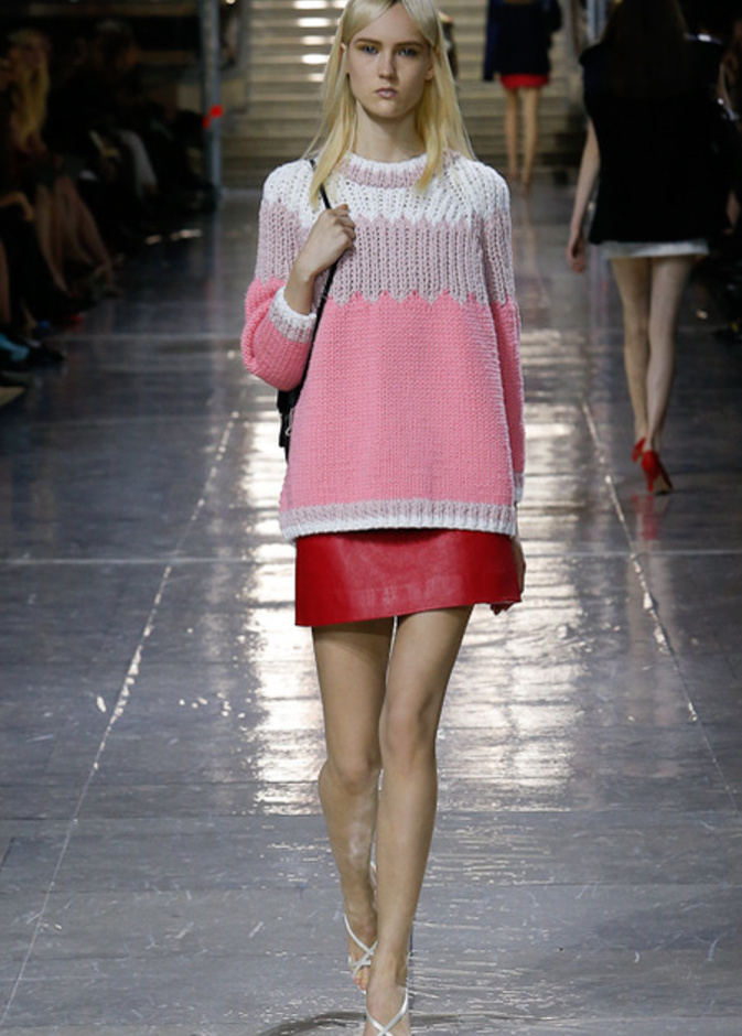 خريف Miu Miu... جمال بألوان السماء السبعة