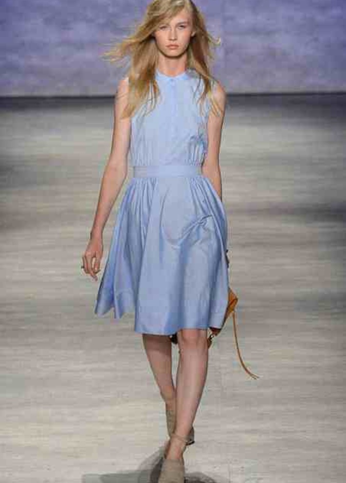 مع ربيع Rebecca Minkoff تمسكي بآخر خيوط الفرحة